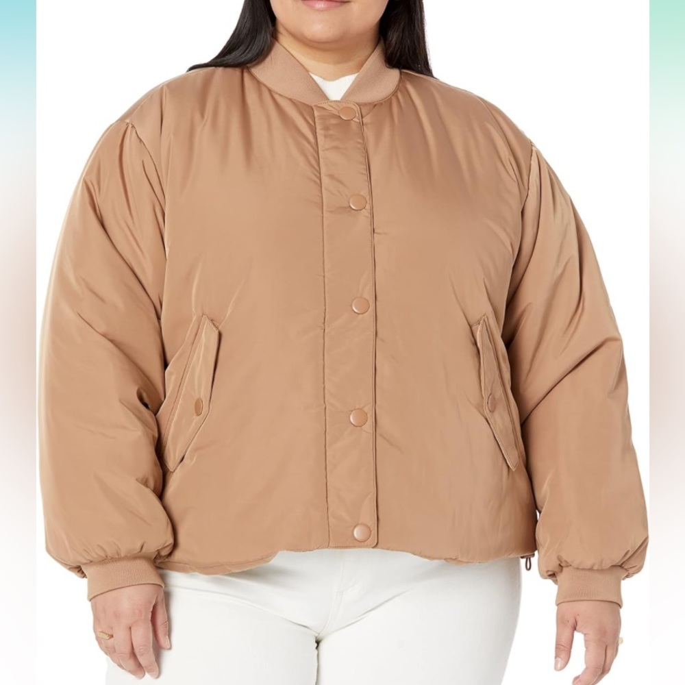 Amazon Essentials Womens Relaxed-Fit Recycled Polyester Padded Bomber Jacket